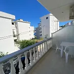 Sopebra فيلة