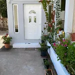 Sopebra Villa Sarandë