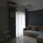 Sopebra فيلة