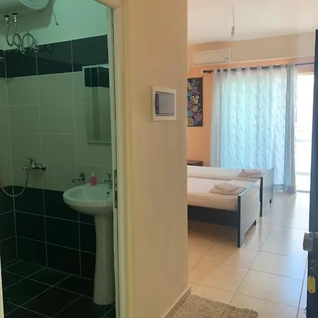 Willa Sopebra Saranda