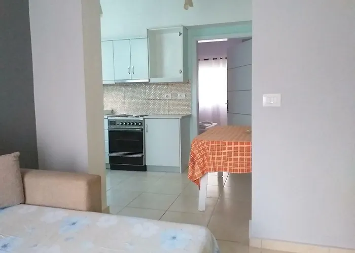 Sopebra Villa Sarandë